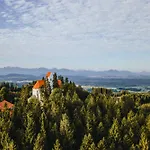 Maechlerhof * Stoetten am Auerberg
