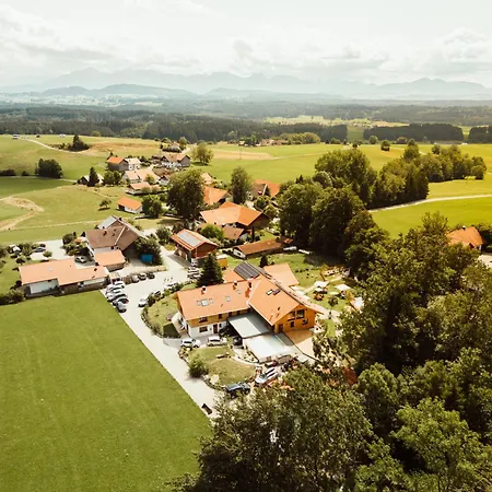 Maechlerhof Апартаменты Stoetten am Auerberg